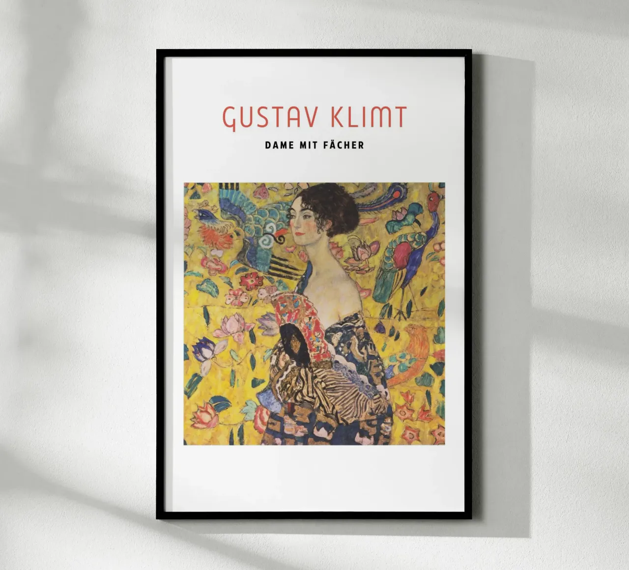 Gustav Klimt - Dame mit Fächer poster con telaio in plastica da Second Canvas