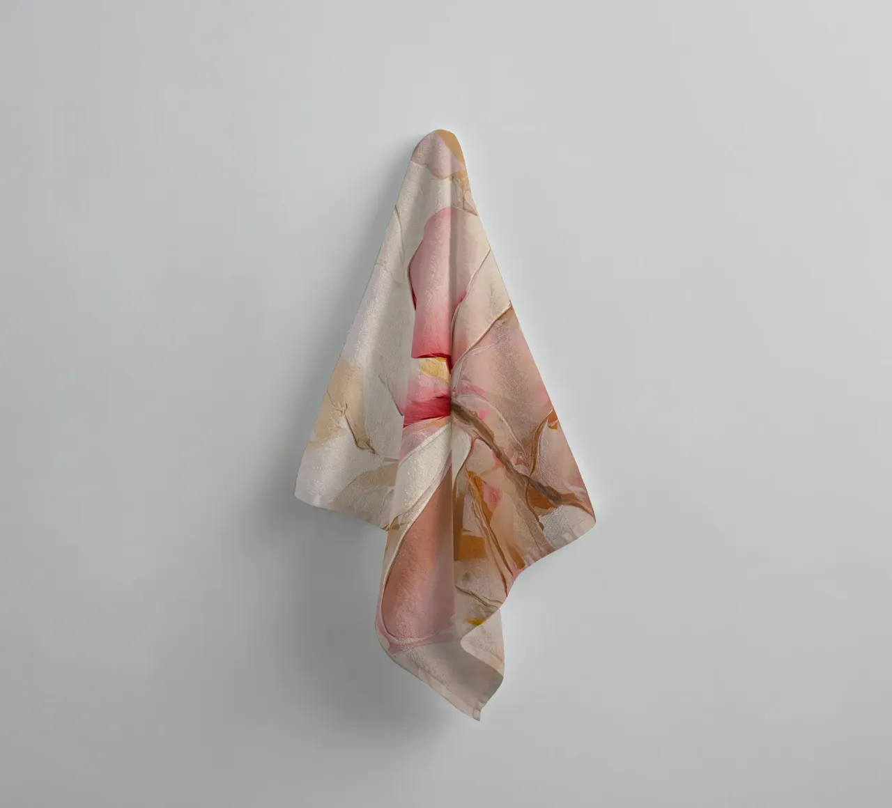 Bloem in zachte kleuren badhanddoek van Imagine
