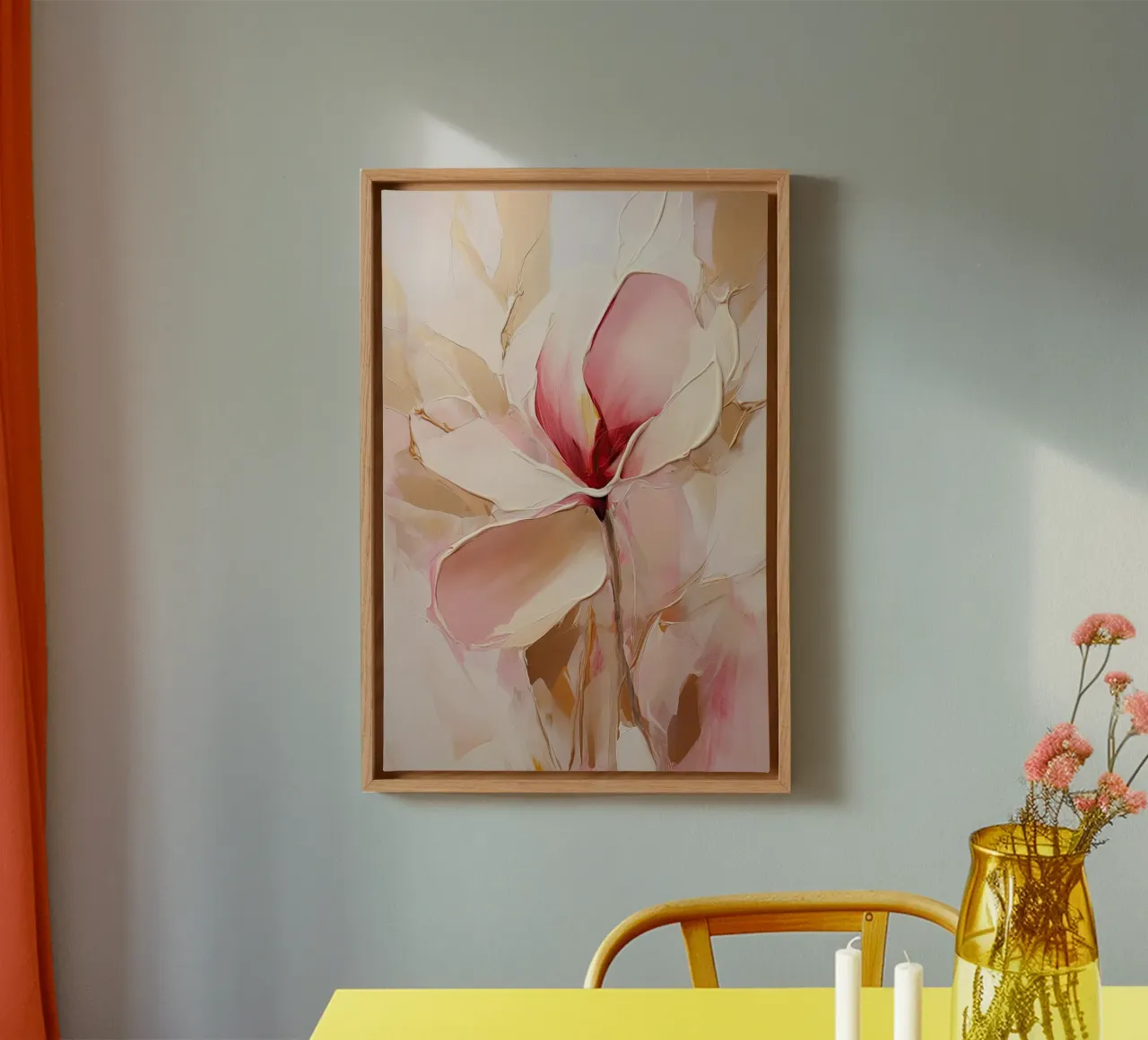 Bloem in zachte kleuren canvas met Baklijst van Imagine