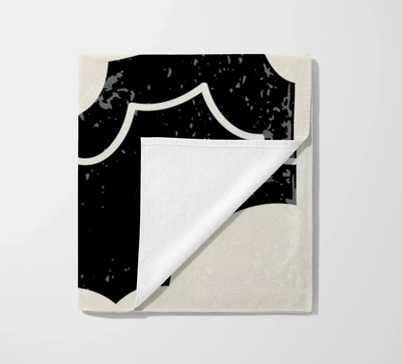 Sun Through Clouds strandhanddoek van Graphite