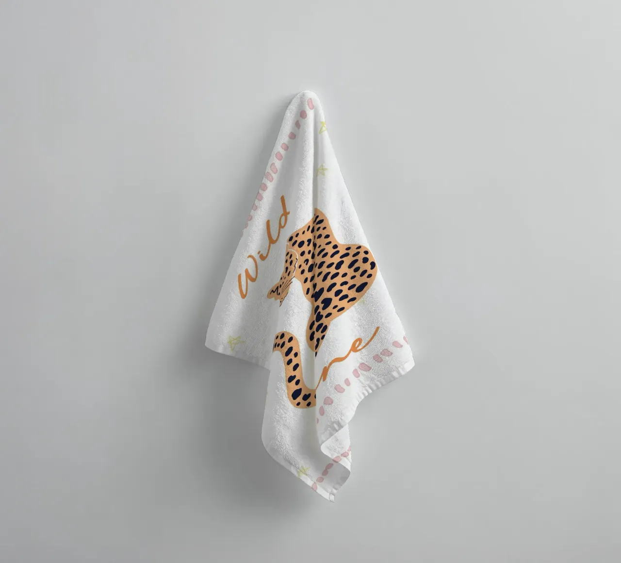 Poster con ghepardo Wild One, poster con animali, stampa per cameretta asciugamano da bagno da Little Lola