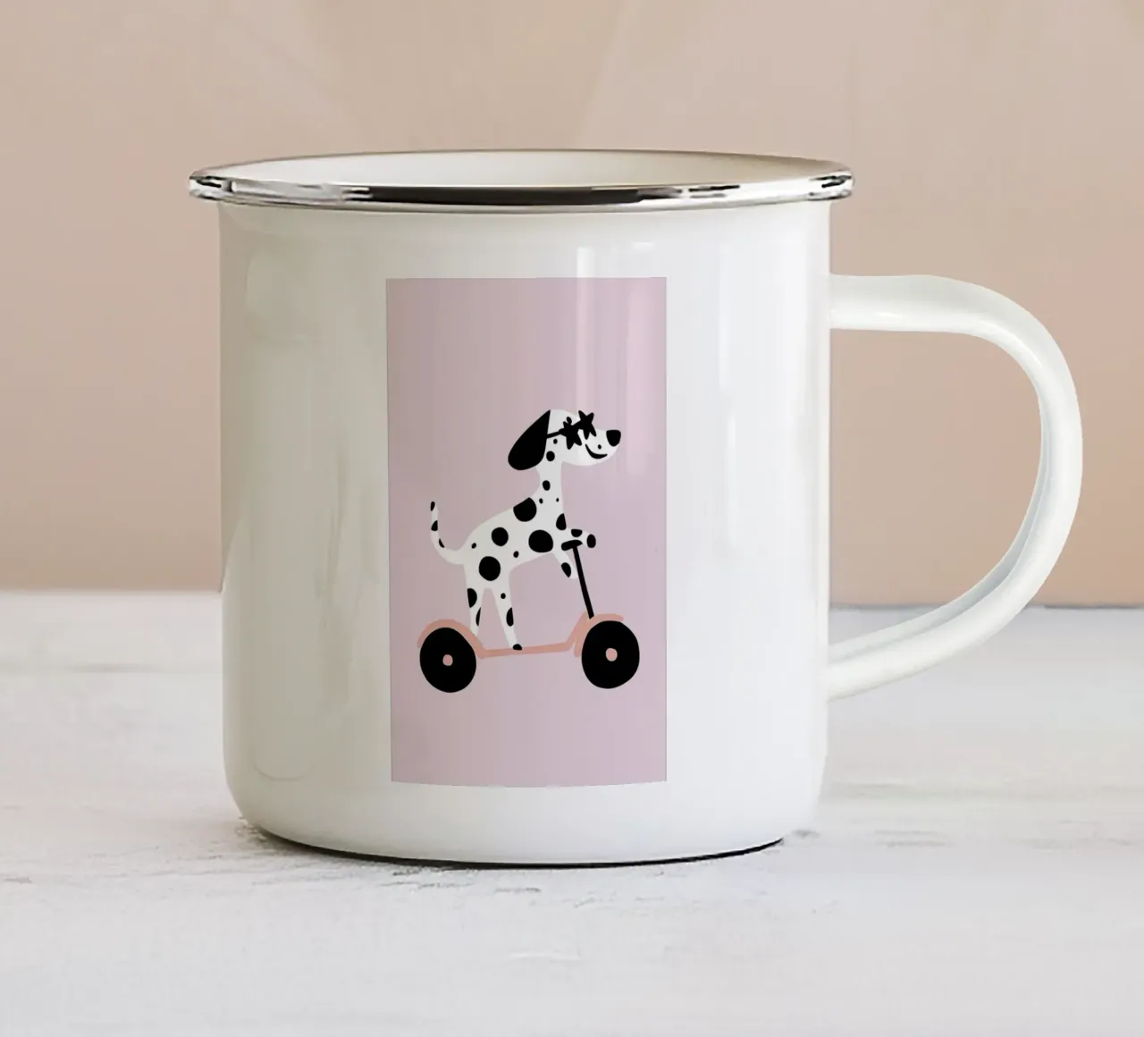 Dalmata su scooter tazza in smalto da Little Lola