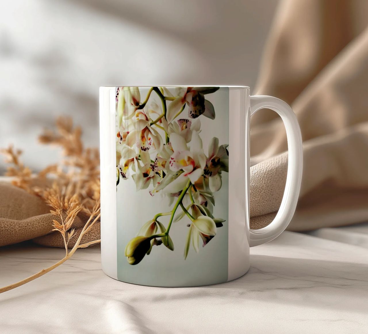 Tiny Orchids tazza in ceramica da Angelo Cerantola