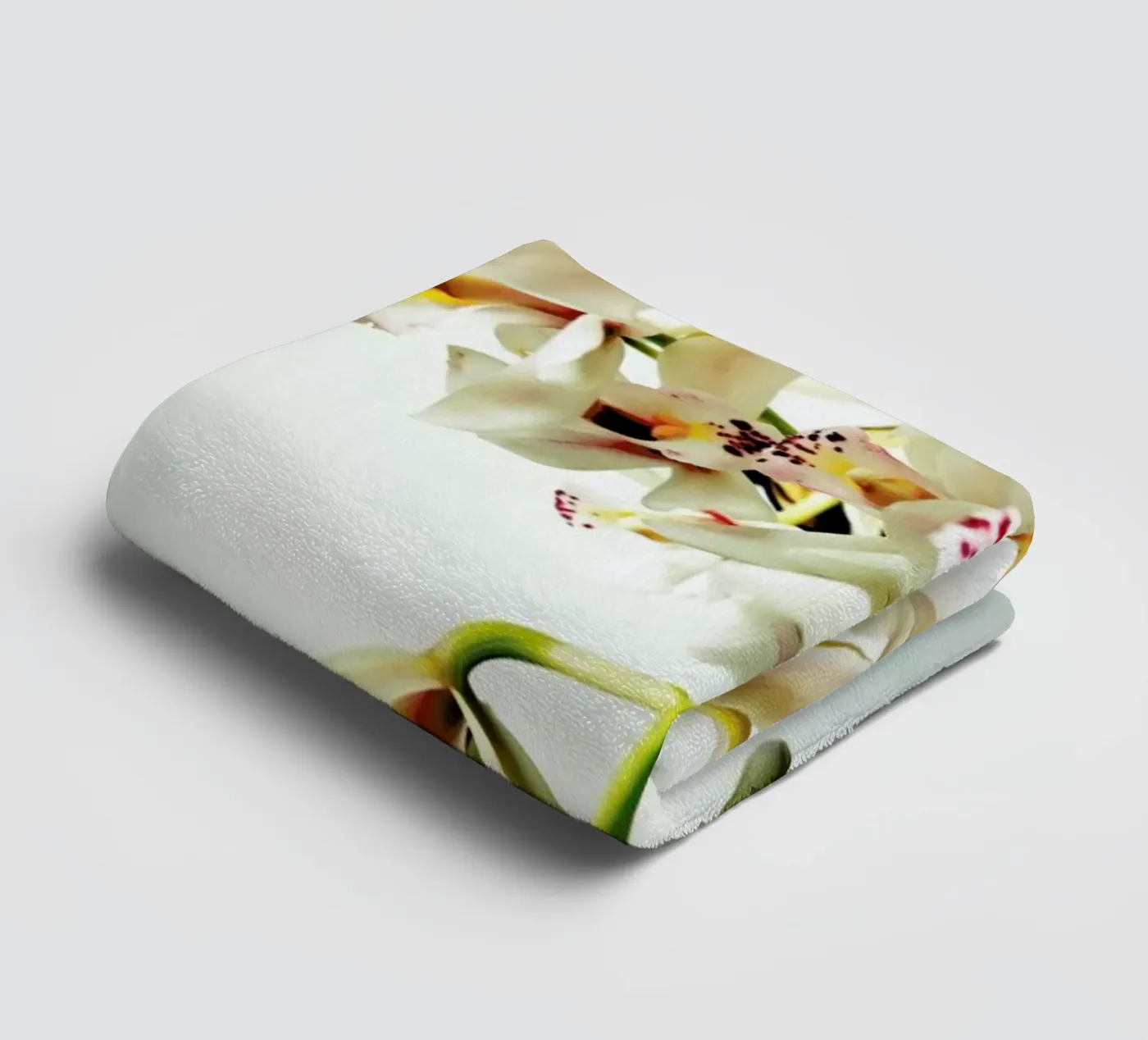 Tiny Orchids towel by Angelo Cerantola