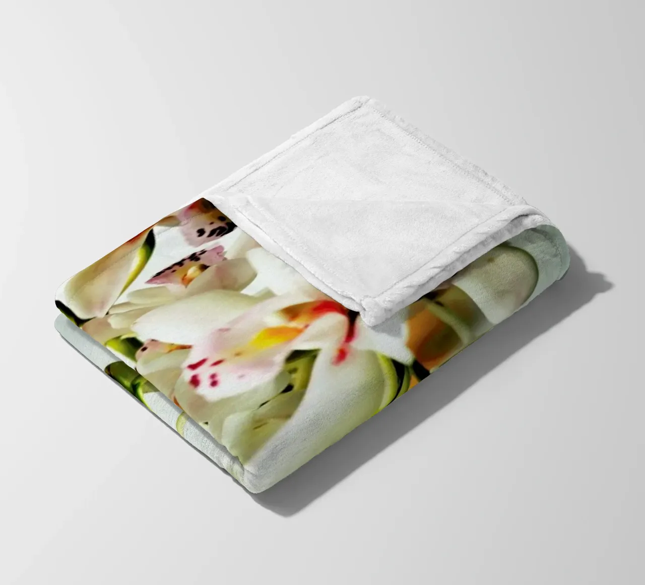 Tiny Orchids Fleecedecke von Angelo Cerantola