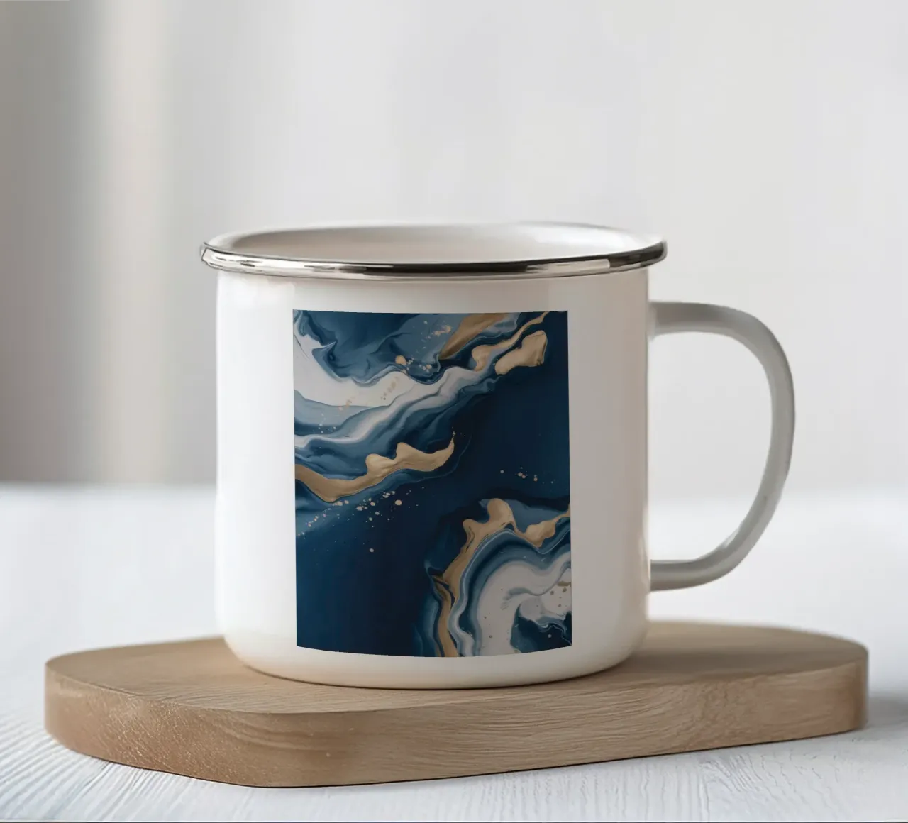 Ricciolo delle maree di mezzanotte tazza in smalto da Monarch Arc
