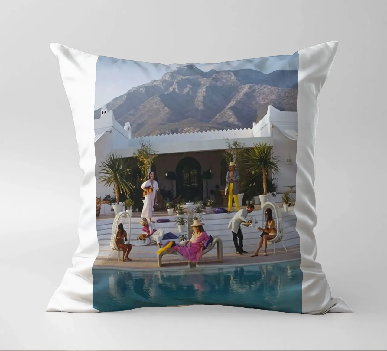 Festa Slim Aarons cuscino da The Poster UK