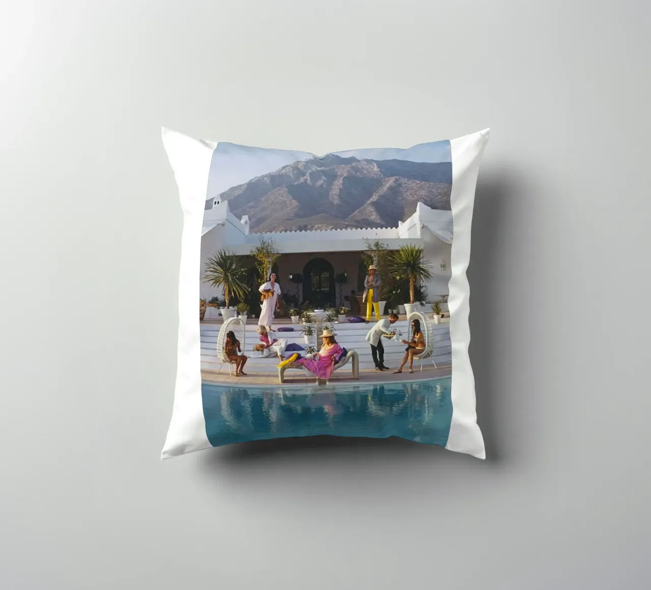 Festa Slim Aarons cuscino da The Poster UK
