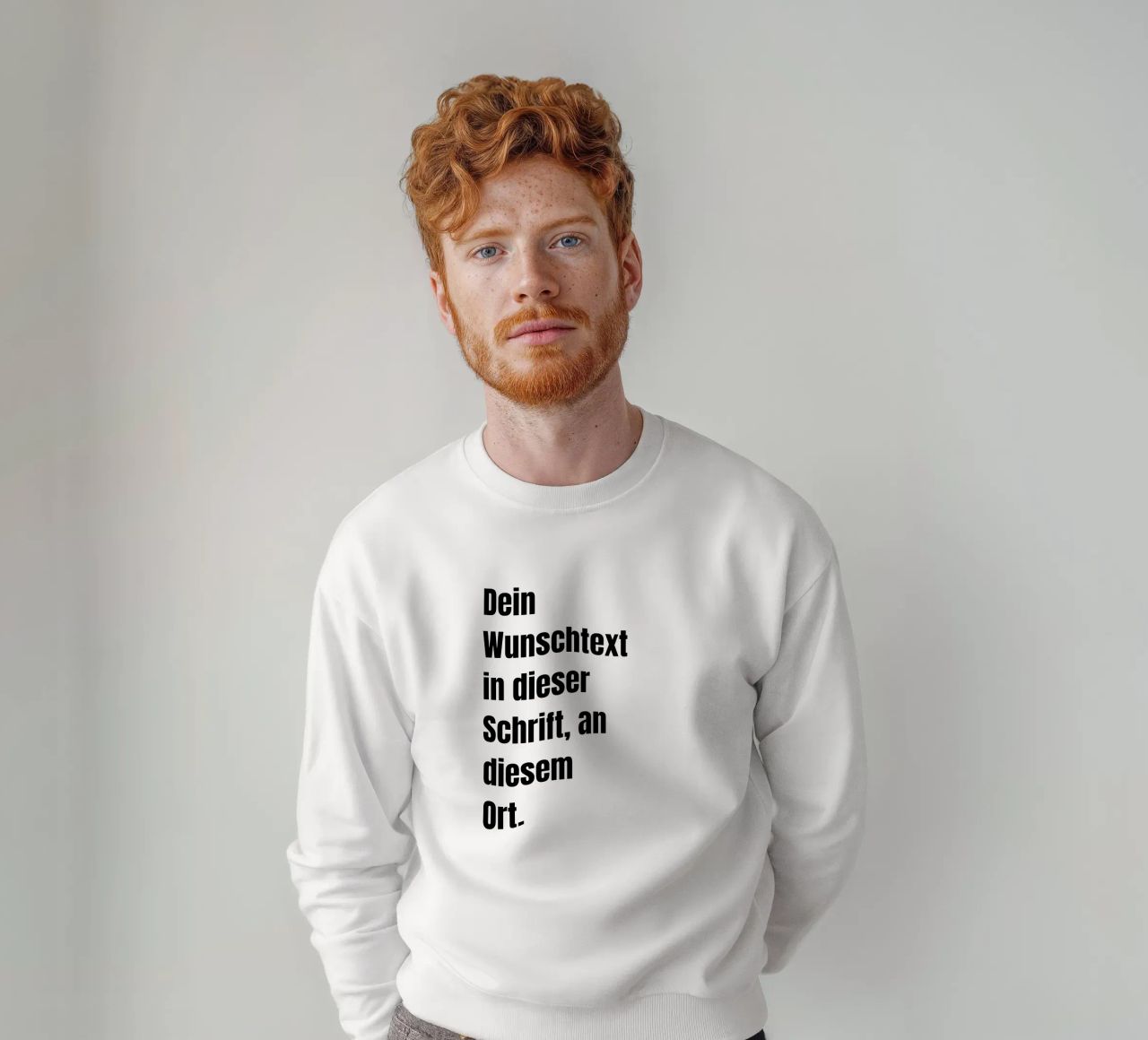 Wunschtext in schwarz weiß Sweatshirt von WORTSPIEL