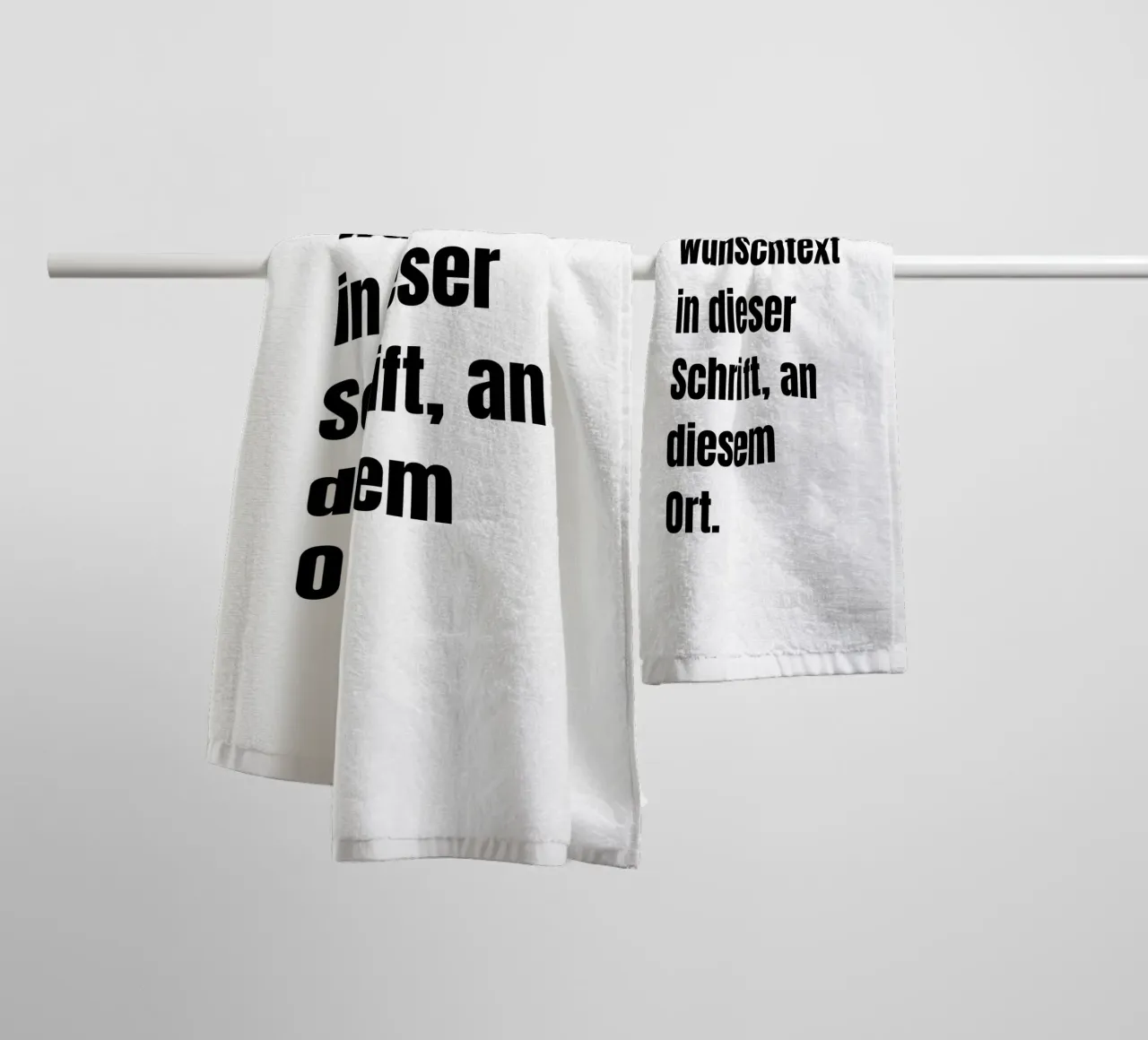 Wunschtext in schwarz weiß toalla de baño de WORTSPIEL