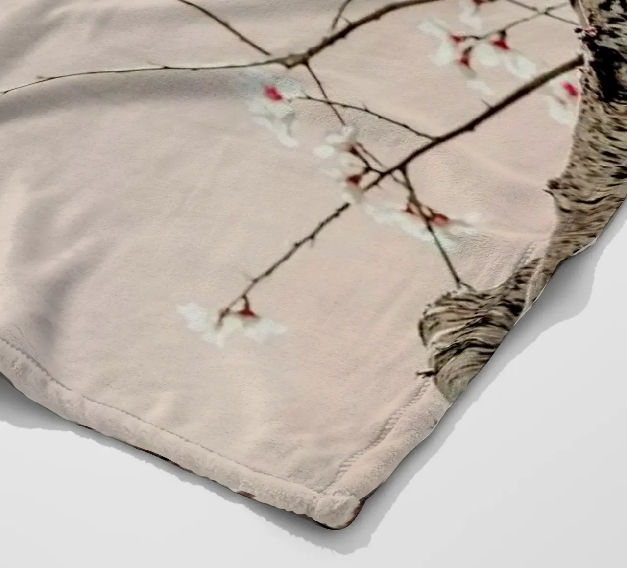 Albero Primavera in fiore coperta in pile da Ingrid Beddoes