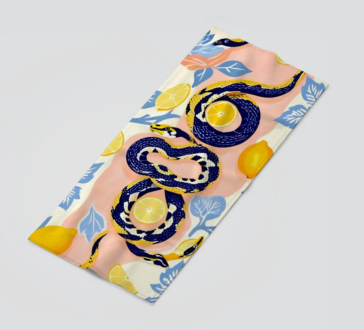 Serpenti e limoni telo mare da 83oranges.com