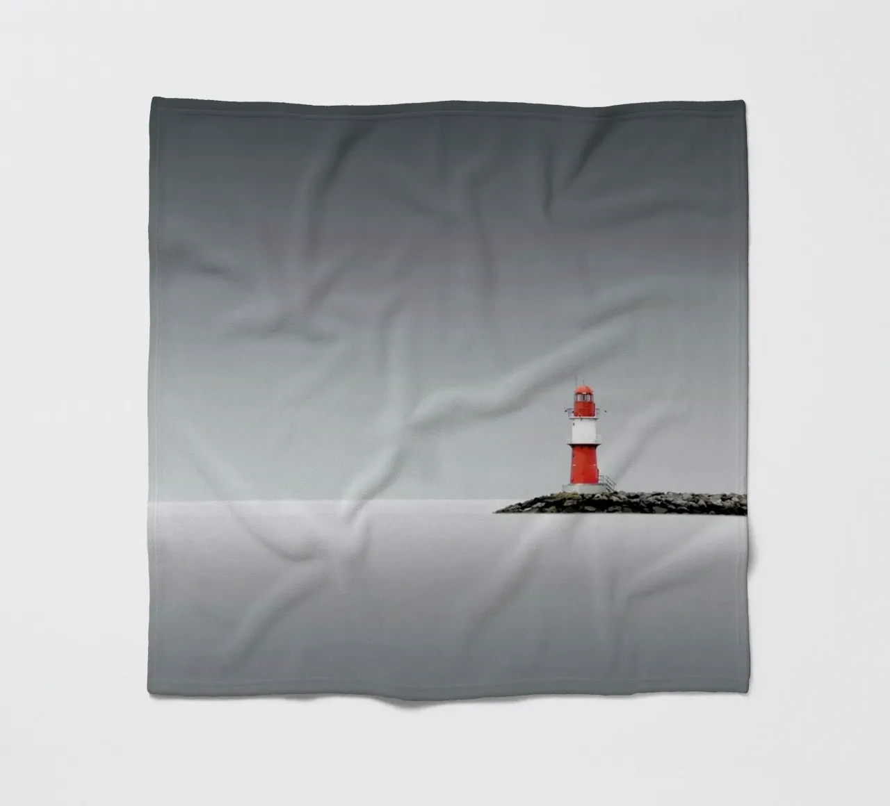 Lighthouse East | Warnemünde 2021 coperta in pile da Håggard Photography | Ronny Behnert