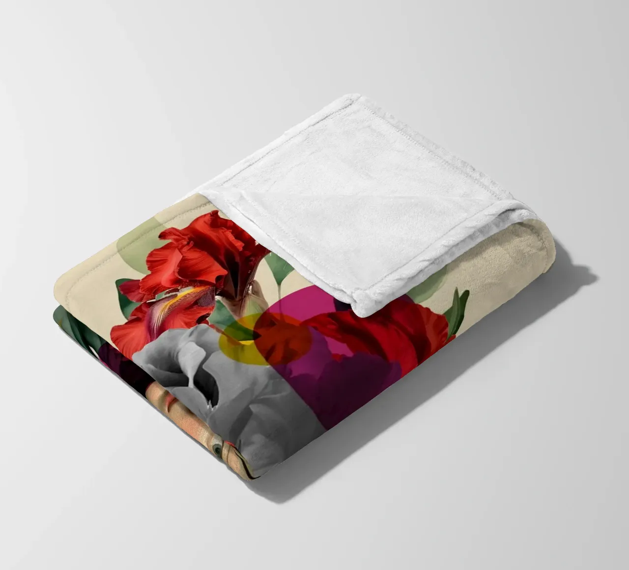 The Silent Muse in Bloom coperta in pile da Indigo Rain