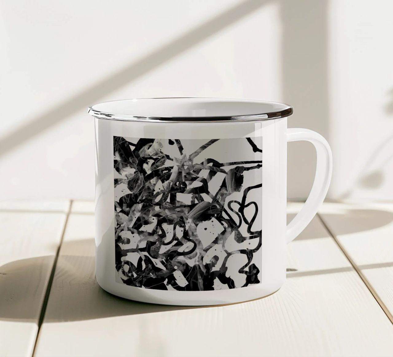 streifen Emaille Tasse von Giulio Iurissevich