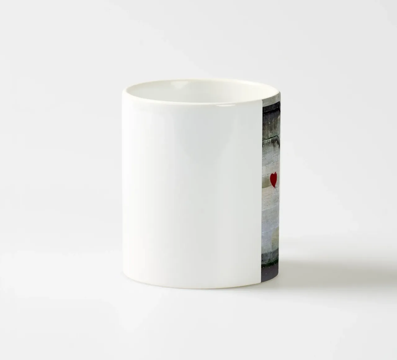 Ballon rosso nel cielo tazza in ceramica da Betty Shops