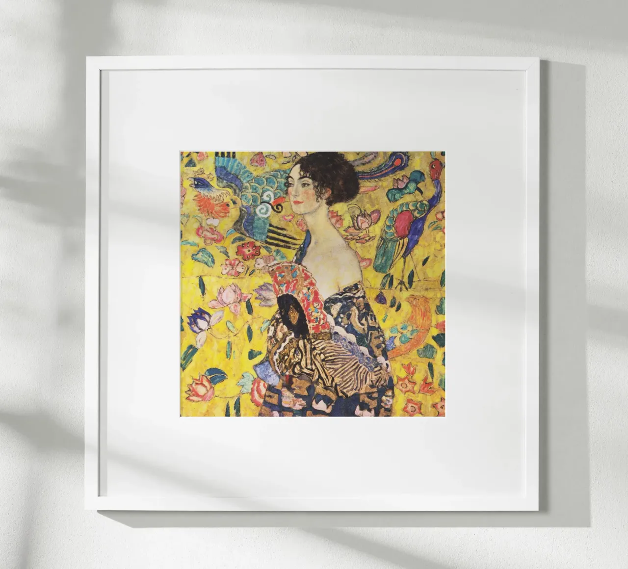 Dame mit Fächer (Signora con ventaglio) di Gustav Klimt poster con telaio in legno da Gustav Klimt ART Prints