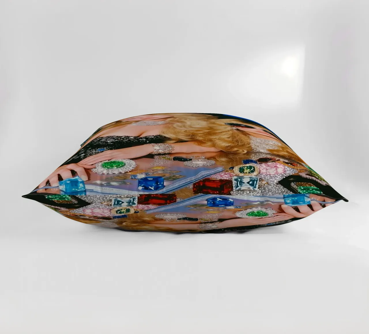 Powerful Glamorous cuscino da heaventrain