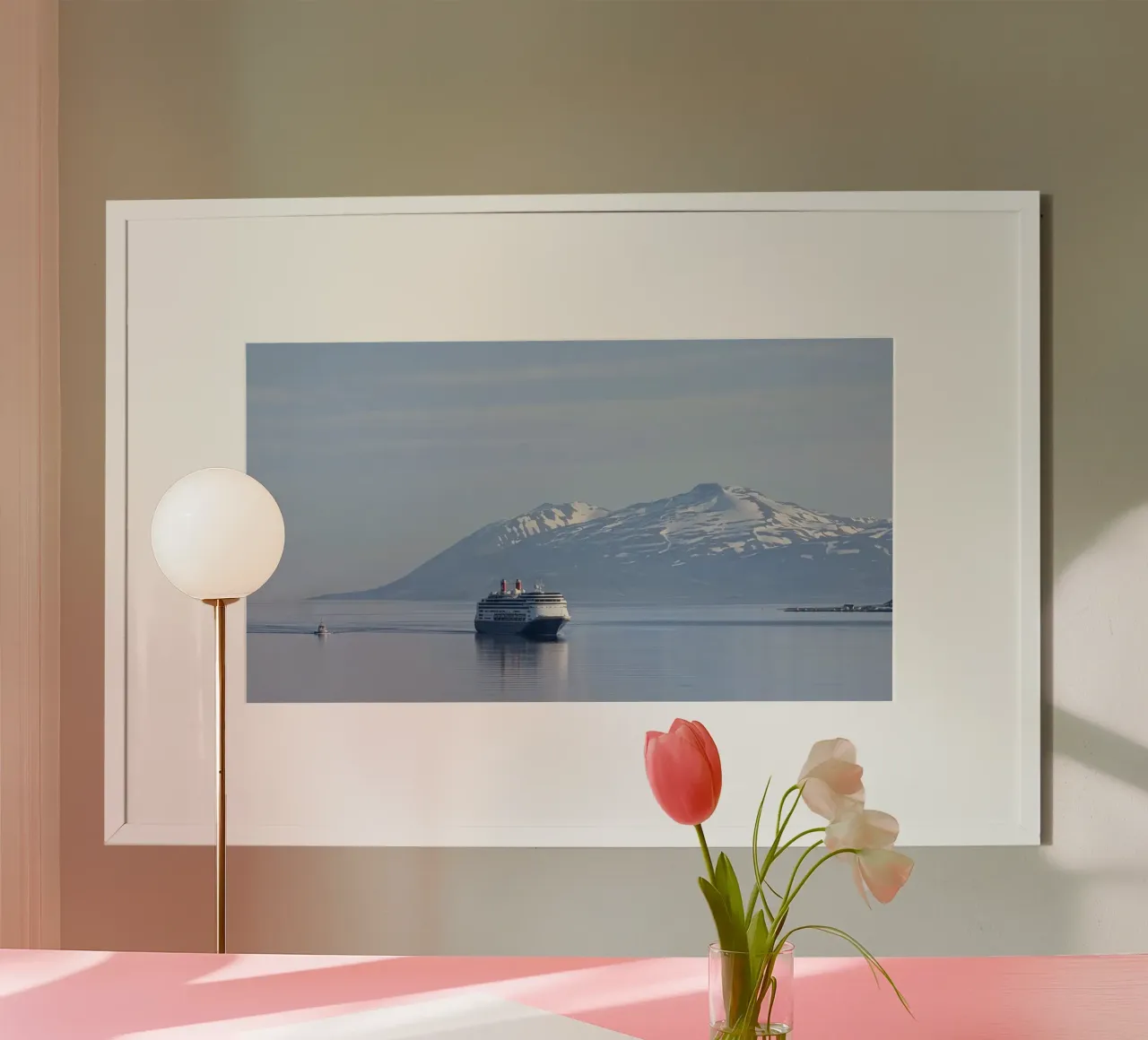 Akureyri, Islanda, motivo 4 poster con telaio in legno da ZAMART - Fotografie
