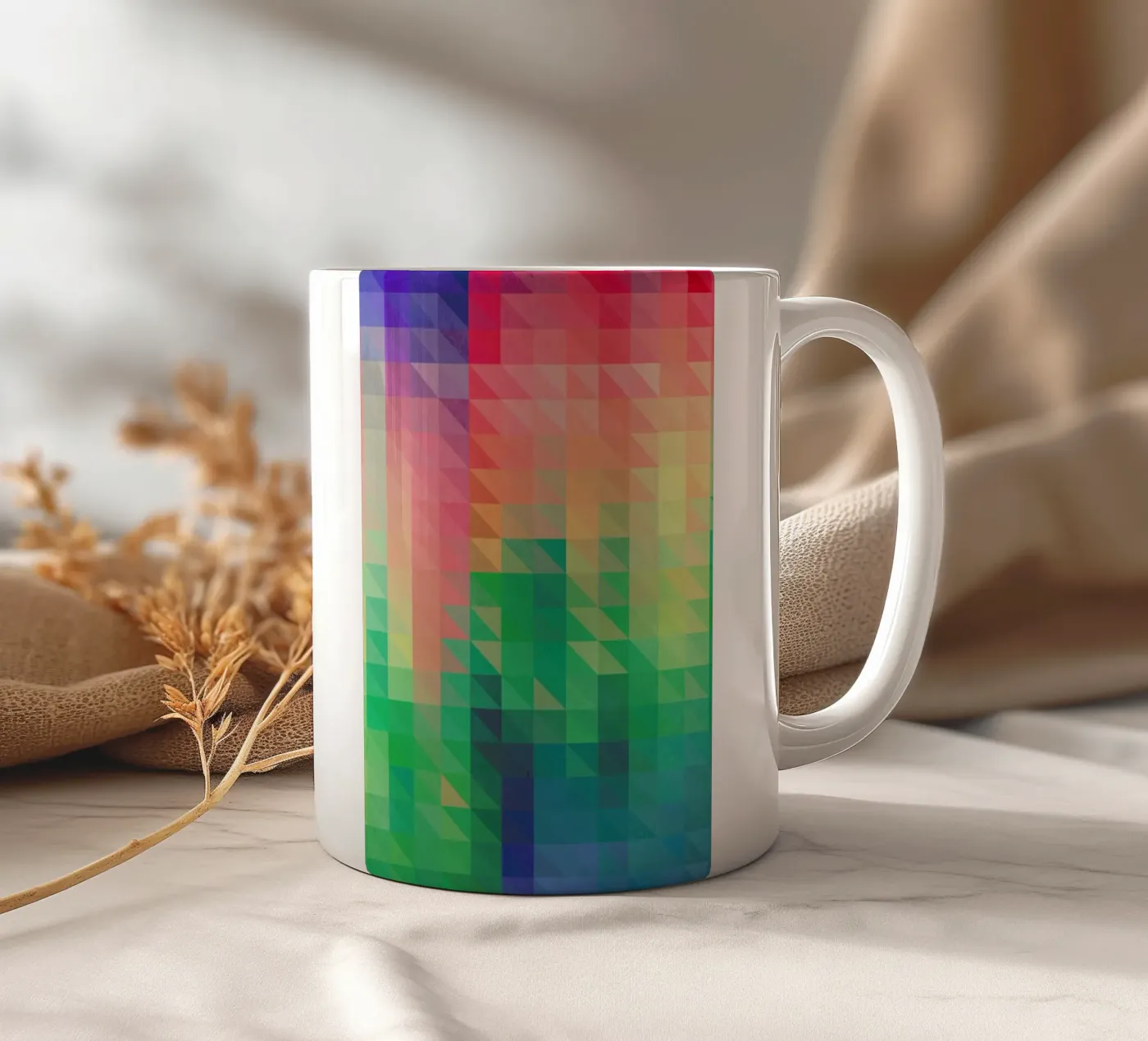 Triangular Keramik Tasse von Three Of The Possessed