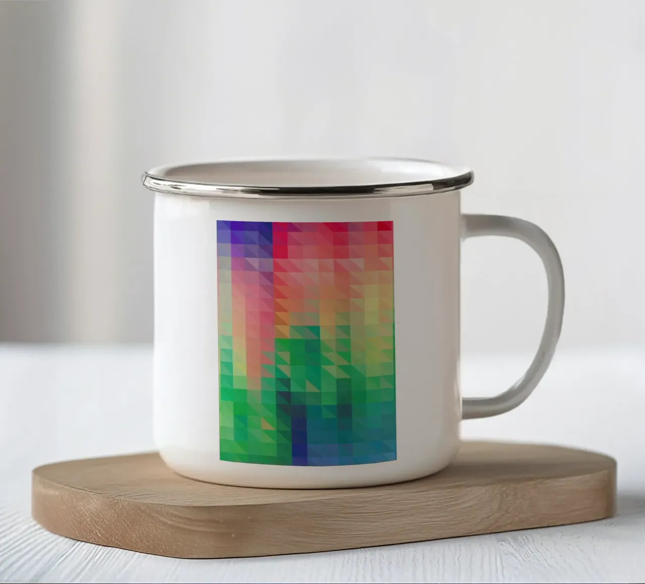 Triangular Emaille Tasse von Three Of The Possessed