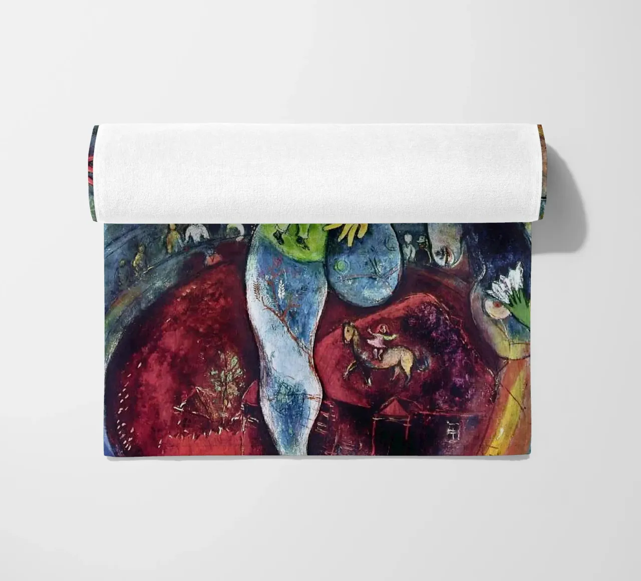 Der Gaukler, 1943 - von Marc Chagall Strandtuch von DuncanBennett shop