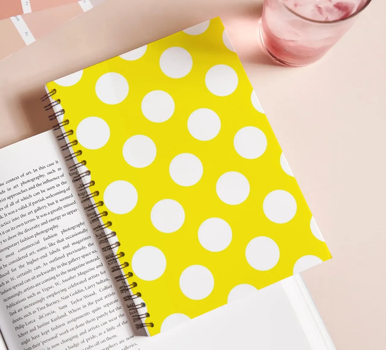 Pois en jaune vif carnet à spirale de Happy Littles