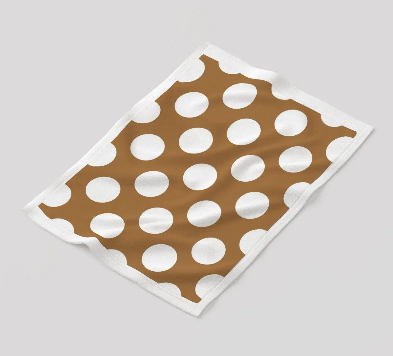 Pois in marrone coperta in pile da Happy Littles