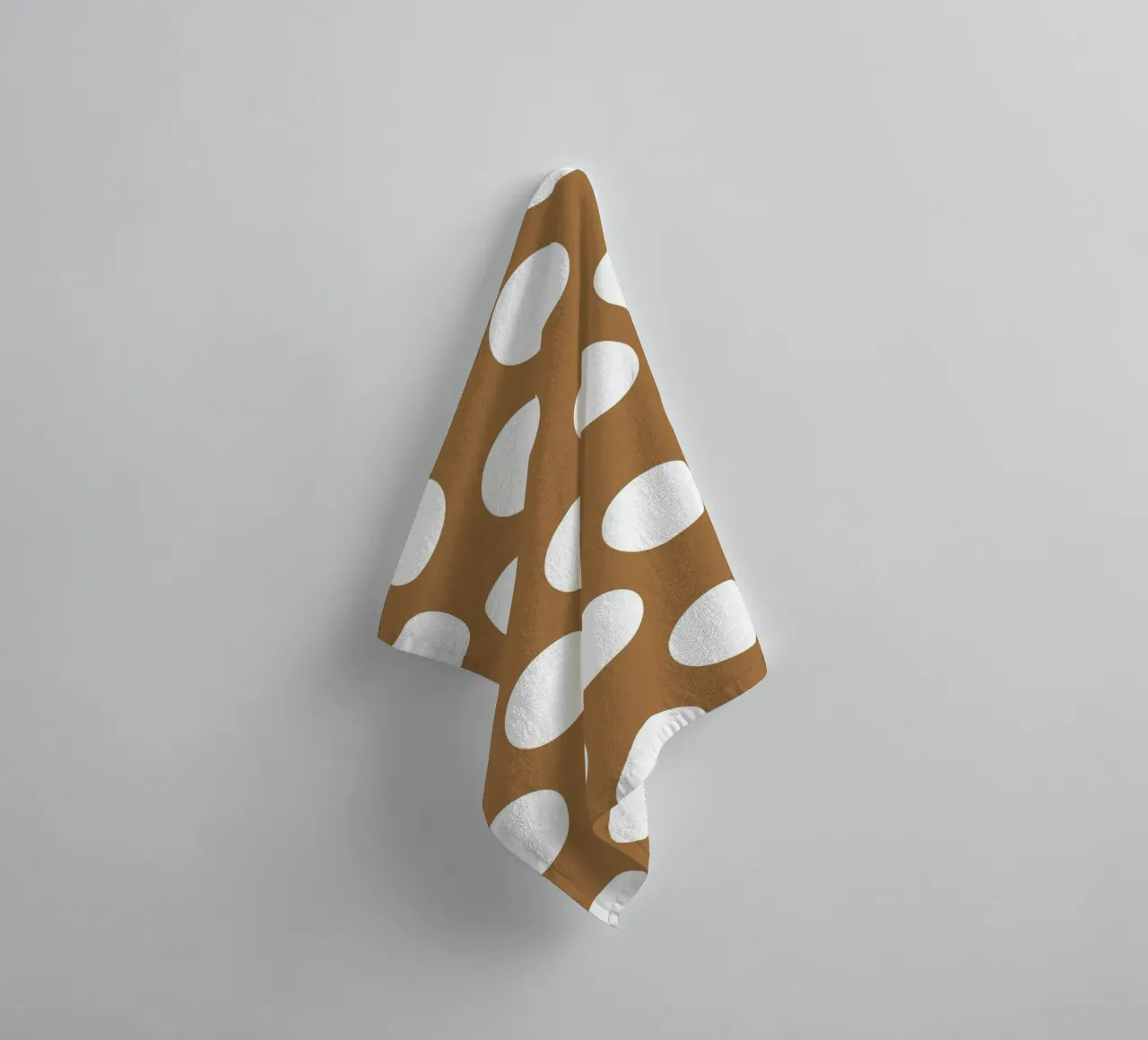 Pois in marrone asciugamano da bagno da Happy Littles