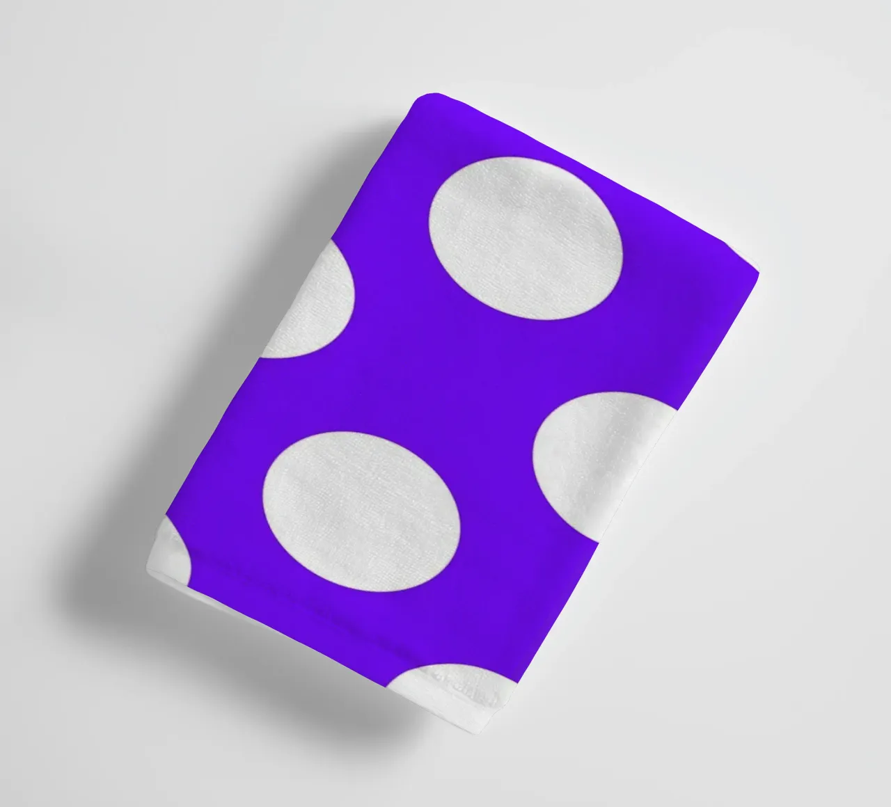 Pois in viola intenso asciugamano da bagno da Happy Littles