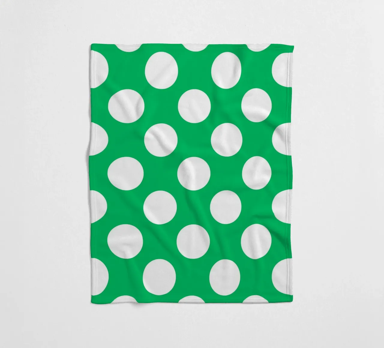 Polka Dots in Smaragdgrün Fleecedecke von Happy Littles