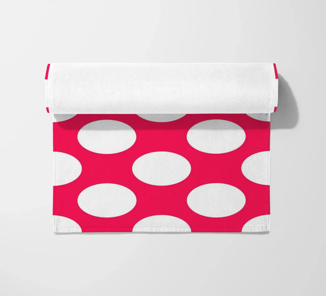Pois in rosa caldo telo mare da Happy Littles
