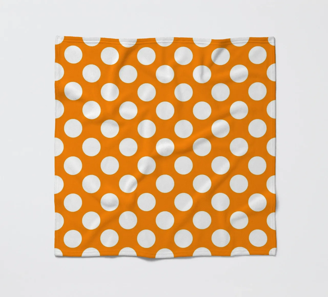 Polka Dots in Tangerine Fleecedecke von Happy Littles