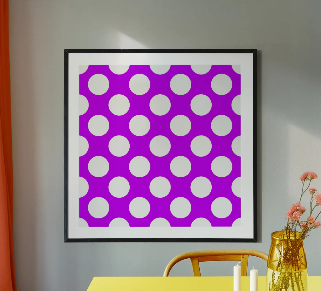 Pois in viola vibrante poster con telaio in plastica da Happy Littles