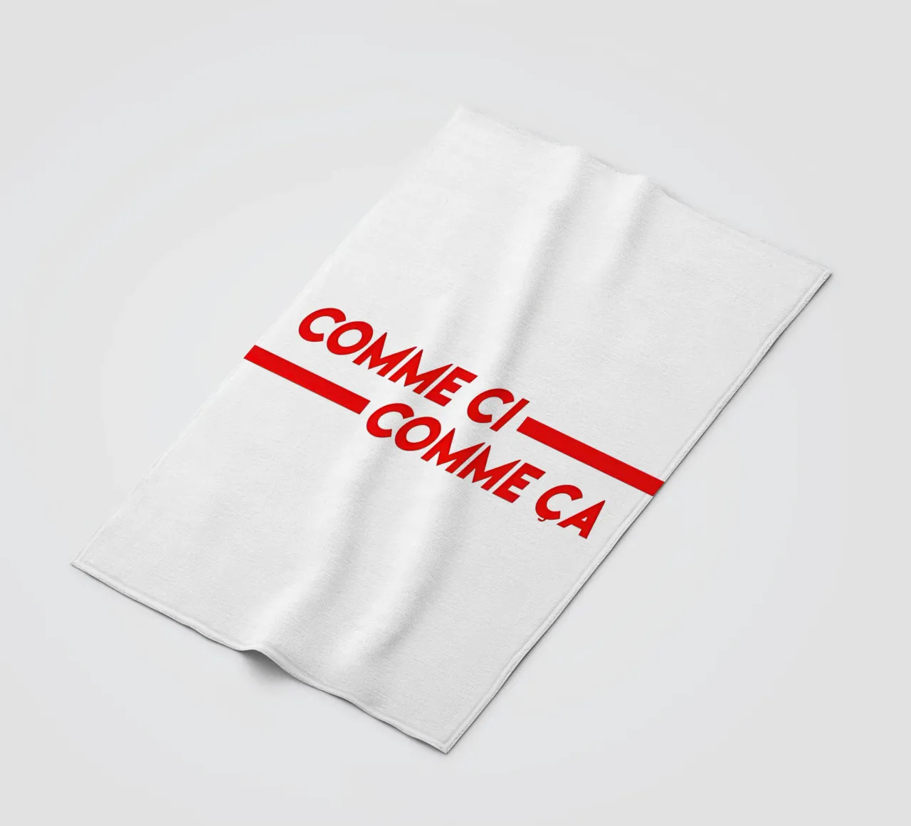 Comme Ci Comme Ca coperta in pile da Attaboy Dsgn