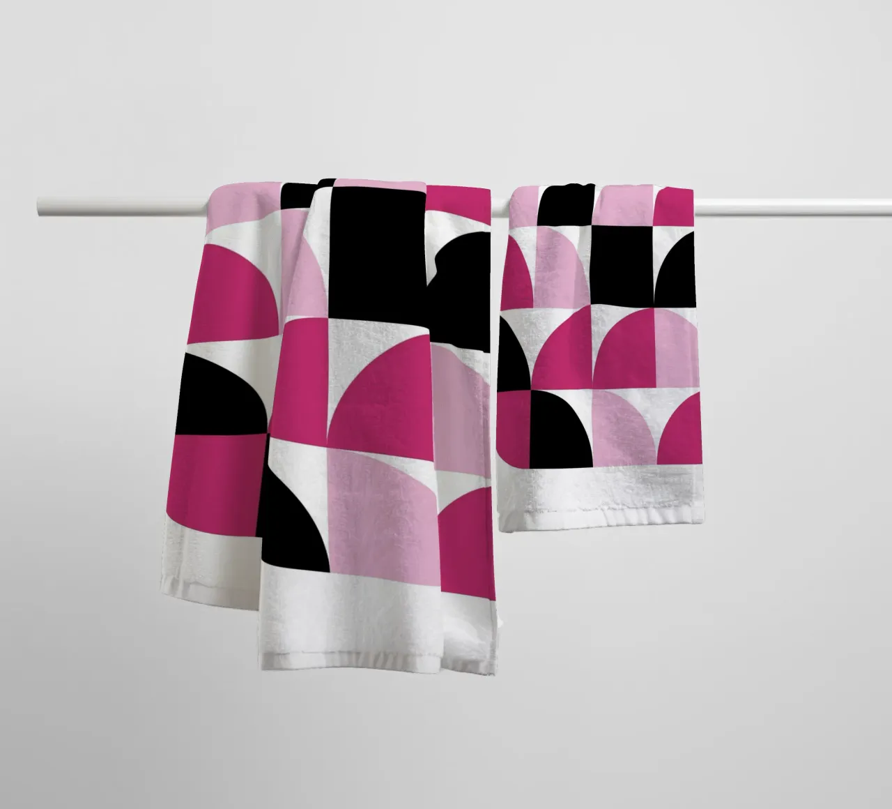 Geometric Delight Pattern - Modern Minimalist Abstract Art P toalla de baño de NorwesClub