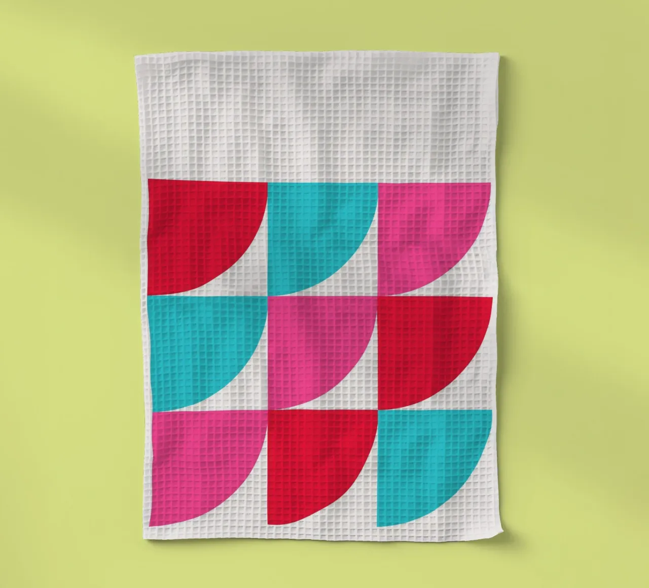 Vibrant Geometric Grid - Bauhaus inspirierter abstrakter Kunstdruck Geschirrtuch von NorwesClub