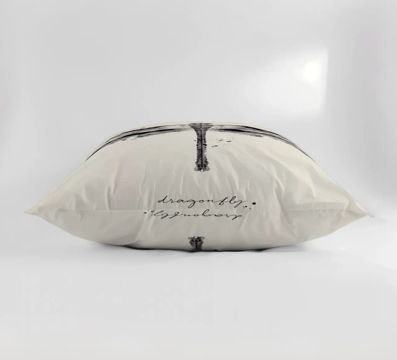 Ink Dragonfly Black & White cuscino da Flora & Fauna