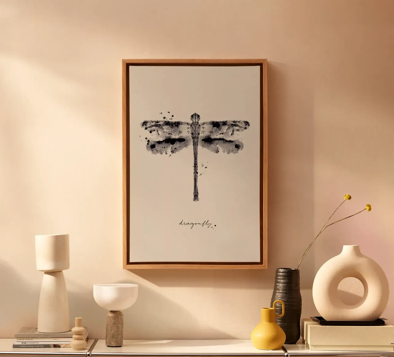 Ink Dragonfly Black & White tela con Cornice a cassetta da Flora & Fauna