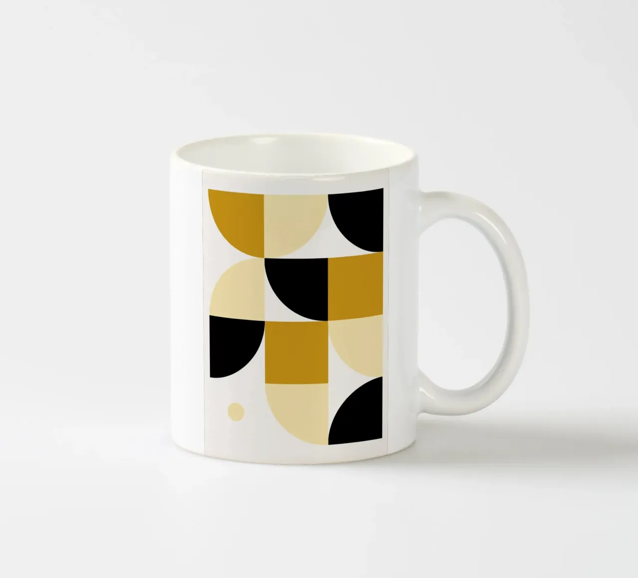 "L'Or de Cajamarca" - Art abstrait géométrique du milieu du siècle mug en céramique de NorwesClub