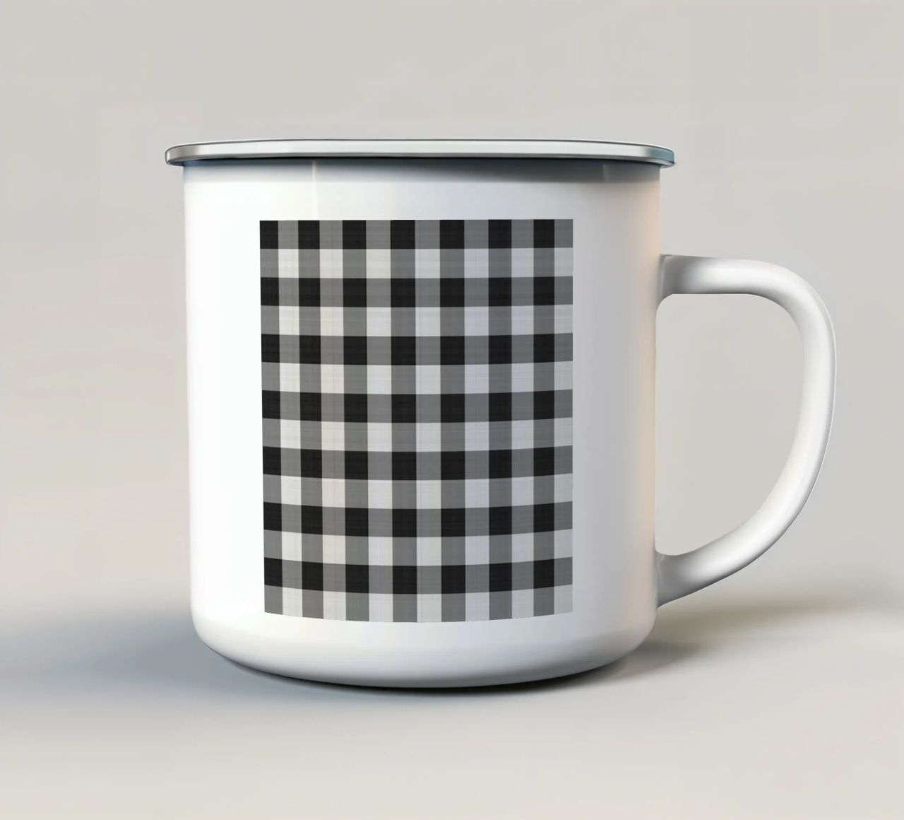 Gingham in nero grande tazza in smalto da Happy Littles