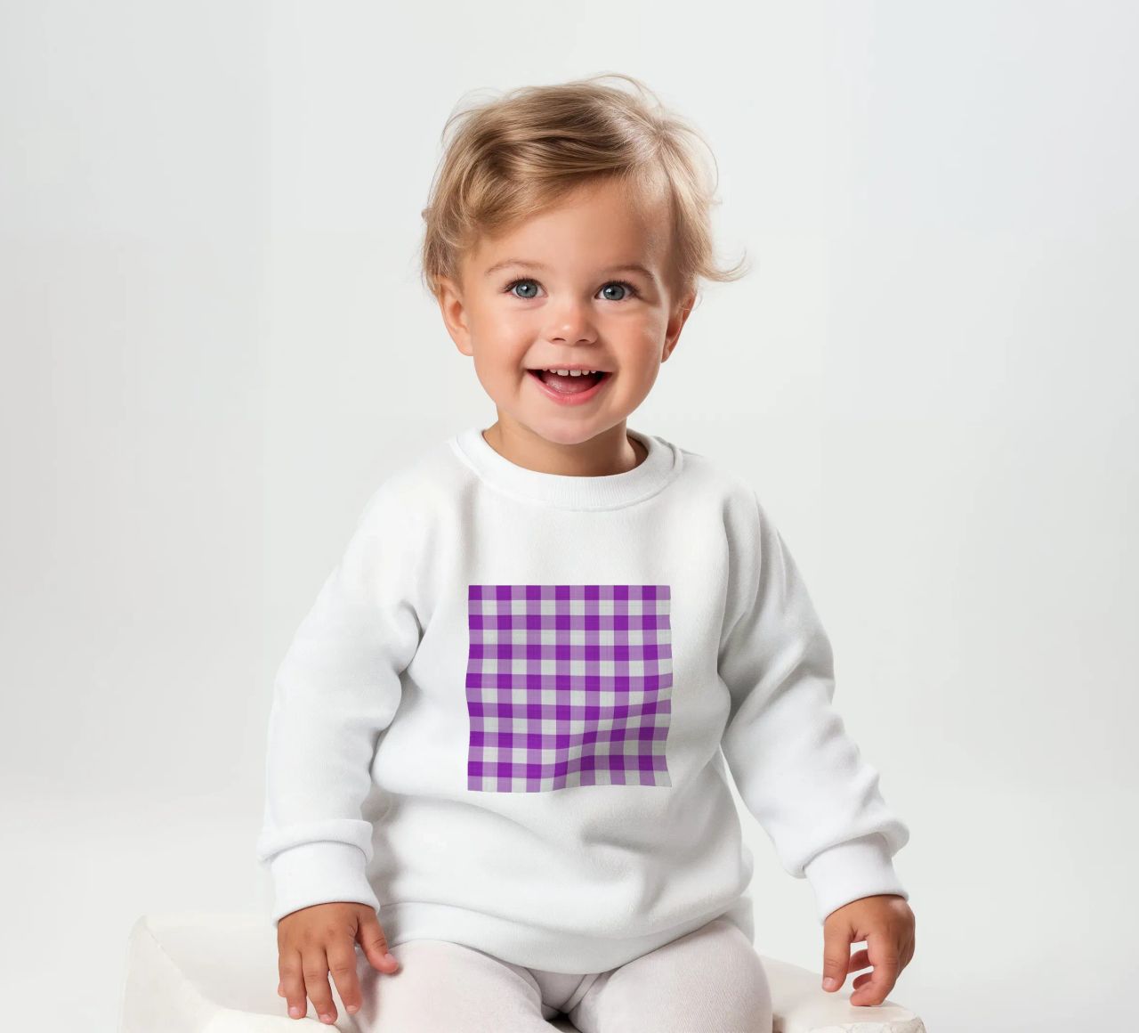 Gingham in viola chiaro grande felpa neonato da Happy Littles