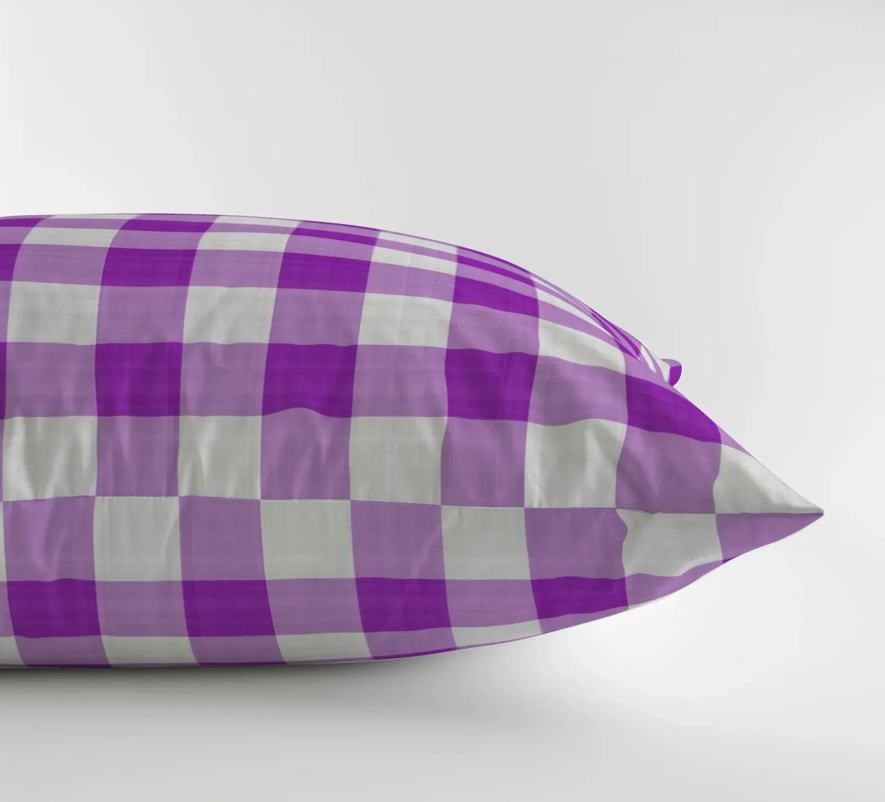 Gingham in Hellviolett Groß Kissen von Happy Littles