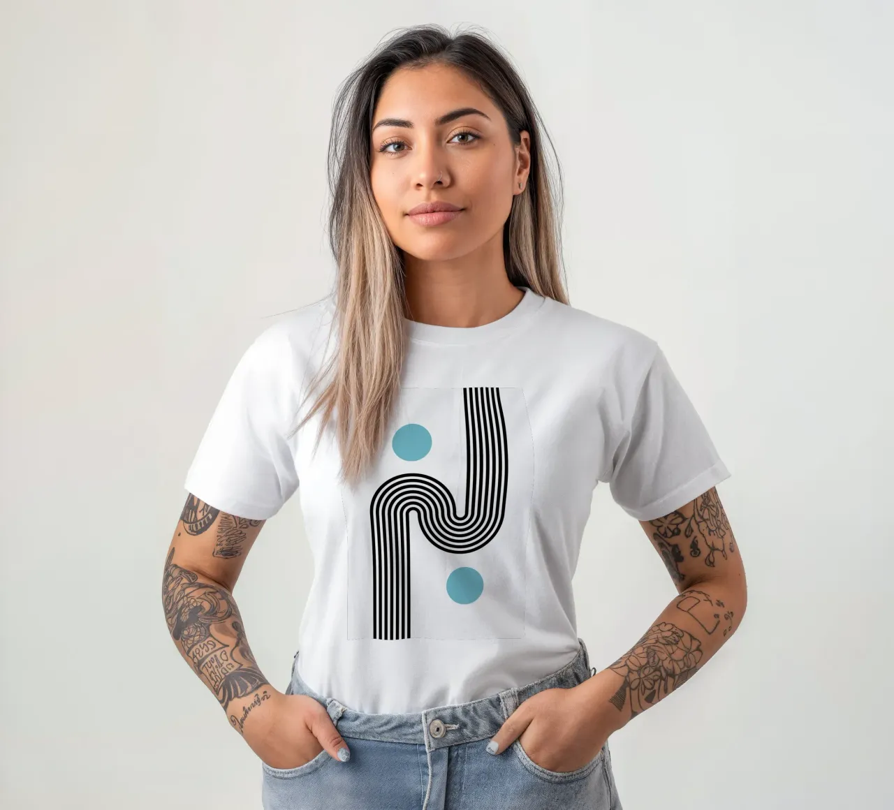 Curve astratte e cerchi - Modernamente minimalista in verde acqua e nero A t-shirt da NorwesClub