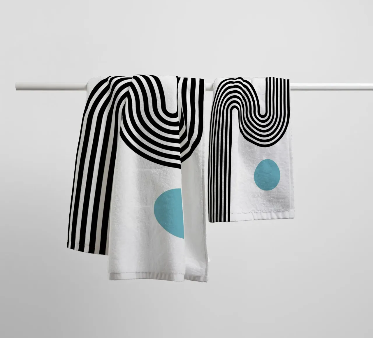 Curve astratte e cerchi - Modernamente minimalista in verde acqua e nero A asciugamano da bagno da NorwesClub