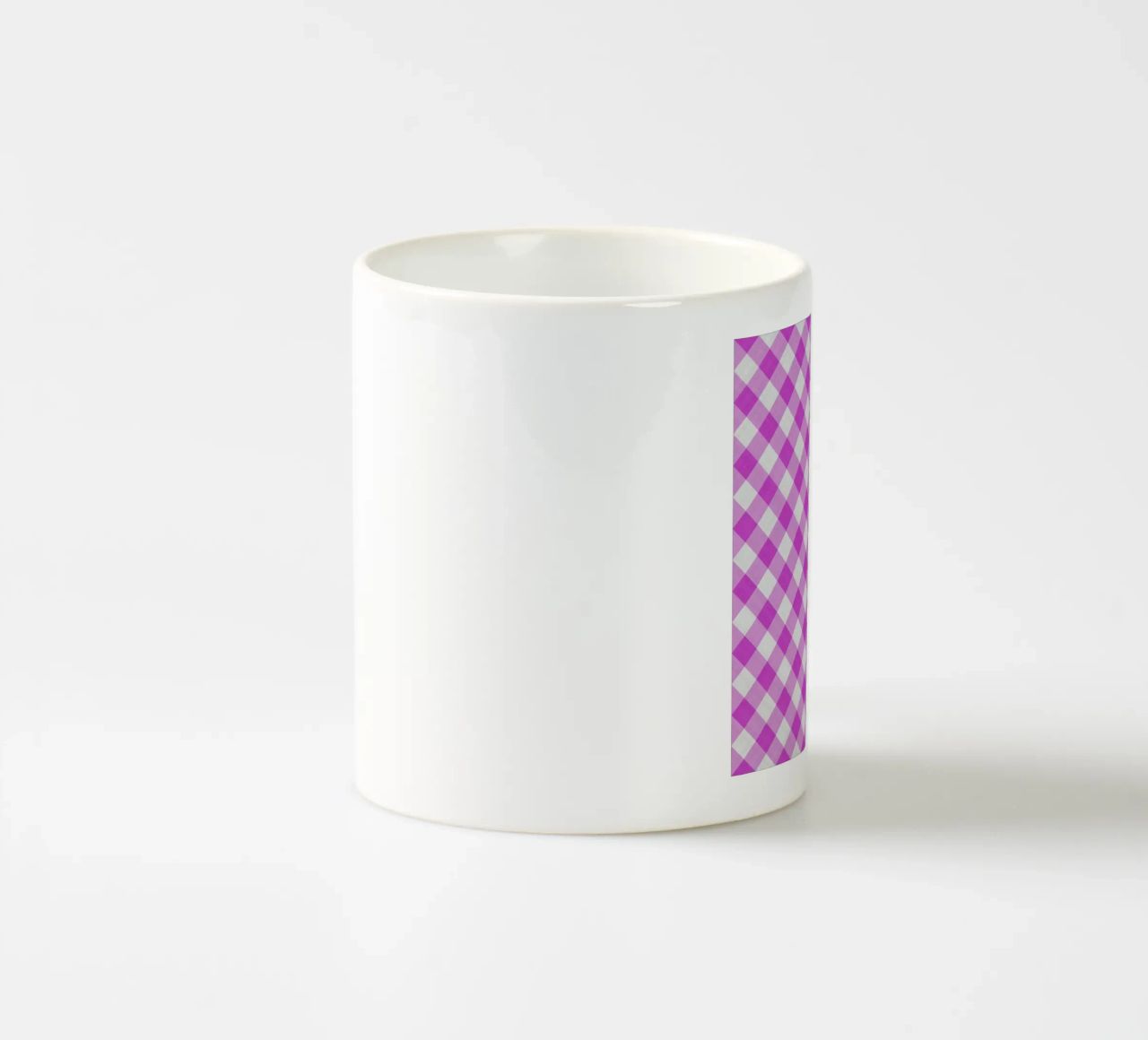Gingham in fucsia tazza in ceramica da Happy Littles