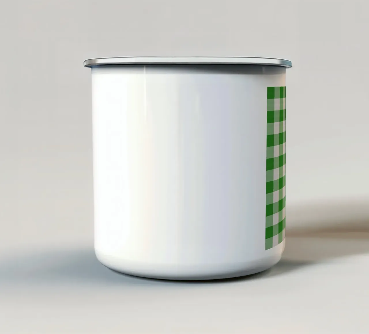 Gingham in verde grande tazza in smalto da Happy Littles