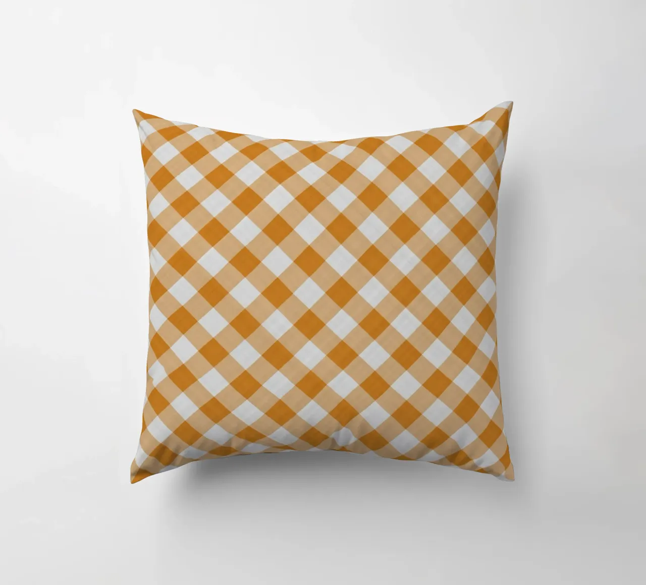 Gingham in arancione cuscino da Happy Littles