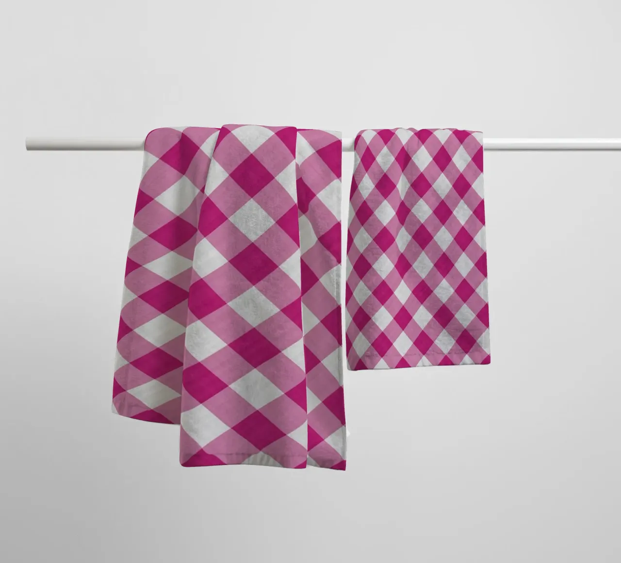 Gingham in rosa asciugamano da bagno da Happy Littles