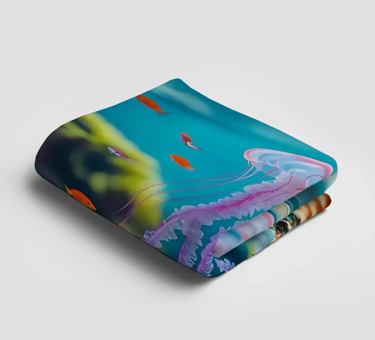 🪸🪼 Kwal | Between Light and Reflection towel by Trinkets NL Design Studio